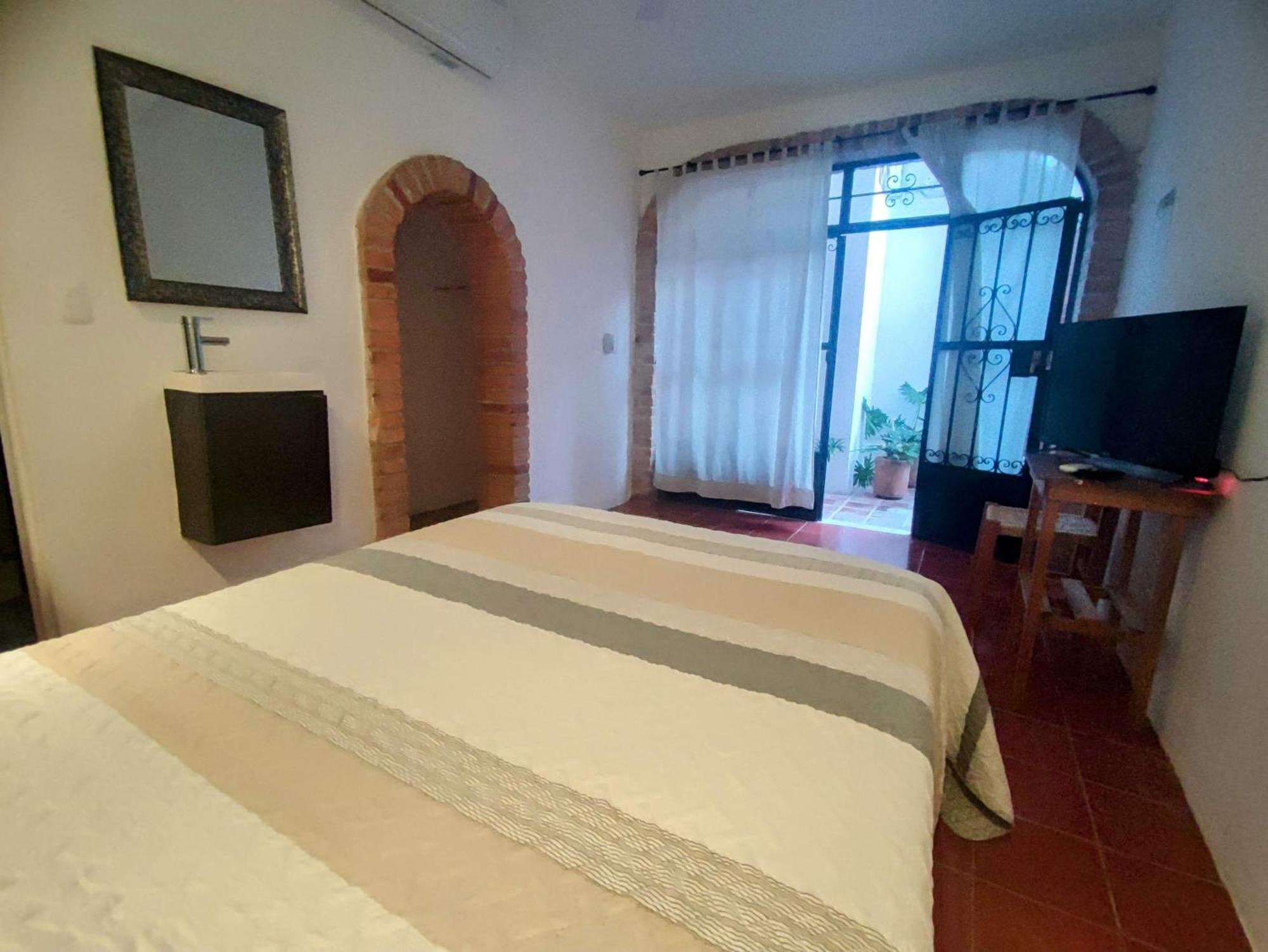 Casa Rey Sol Vallarta Пуэрто-Вальярта Экстерьер фото